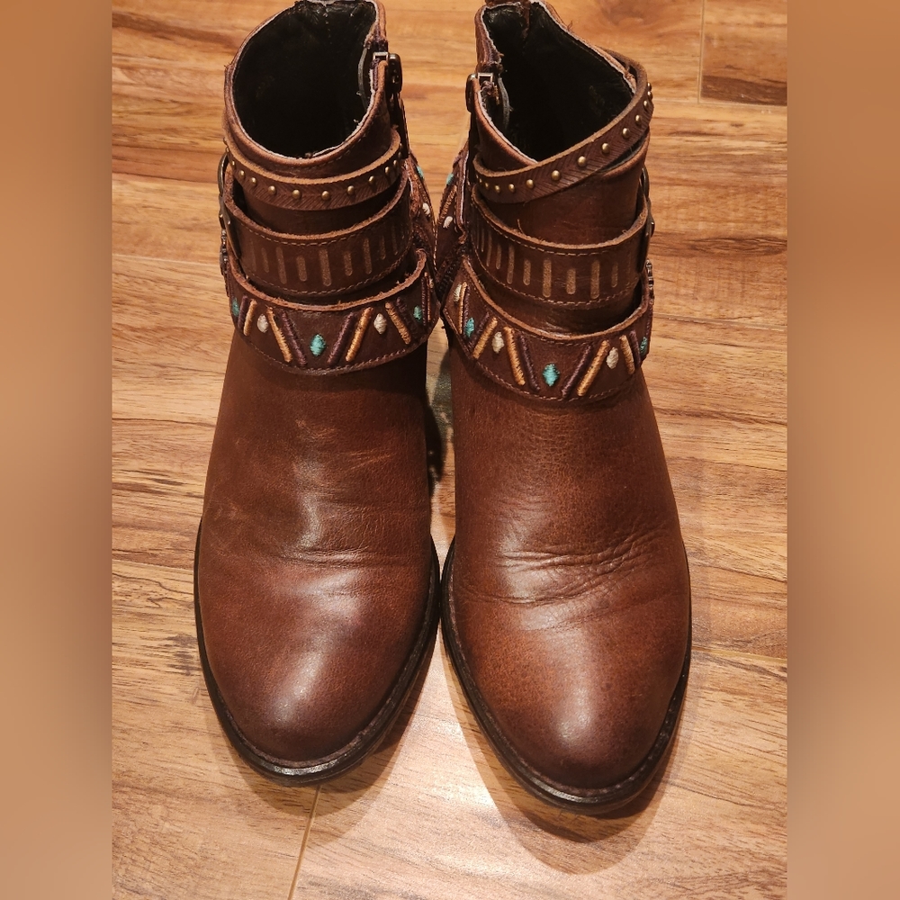 Lyard leather booties -Like new - Picture 9 of 12